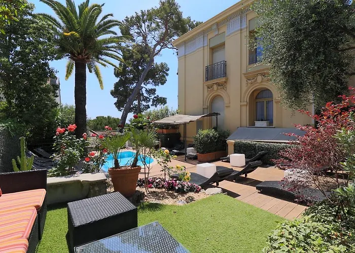 Hotel Petit Palais Nice